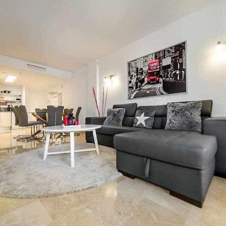 Espanhouse Elvis Apartment Torrevieja Luaran gambar